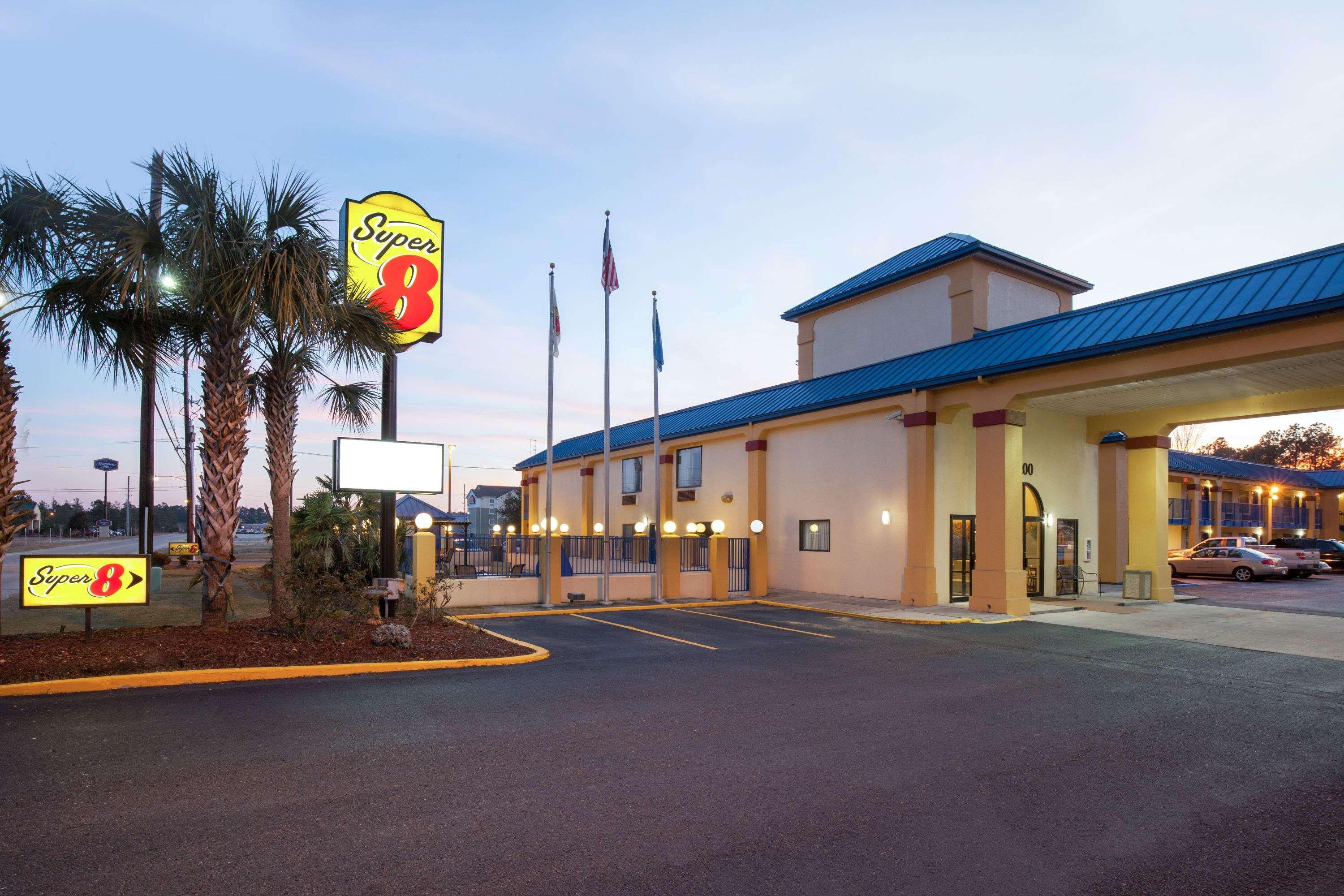 Hotel Super 8 By Wyndham Hammond Exterior foto